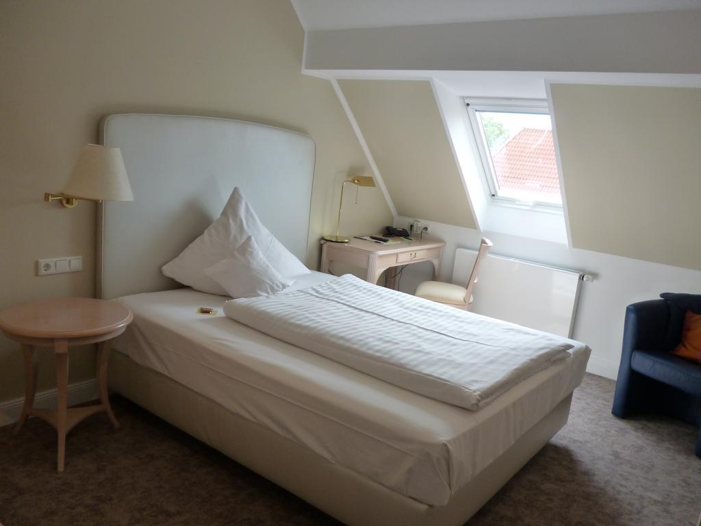 Hotel Goedecke Sarstedt Esterno foto