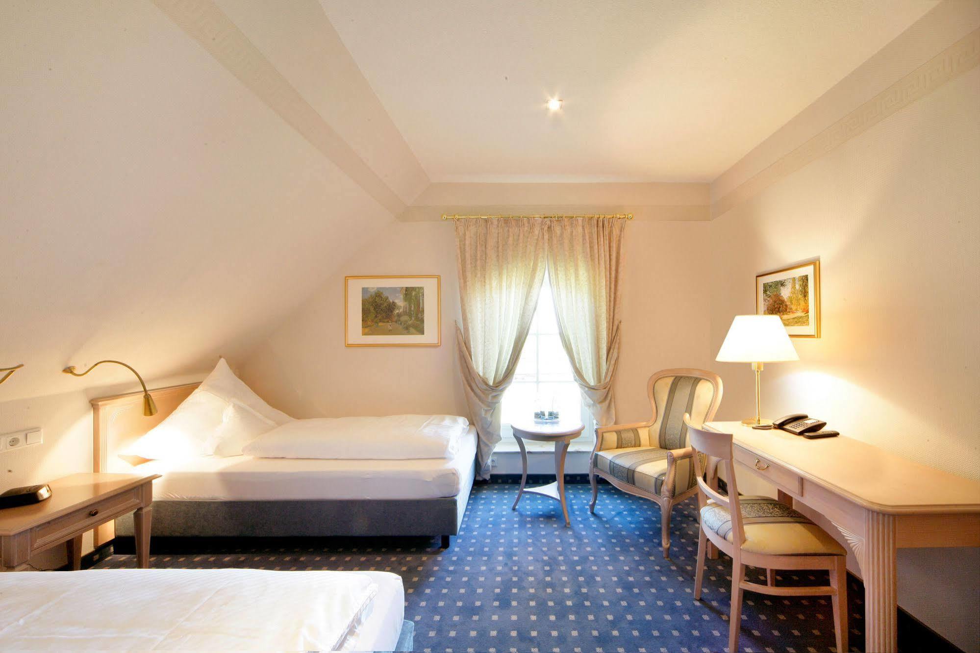Hotel Goedecke Sarstedt Esterno foto